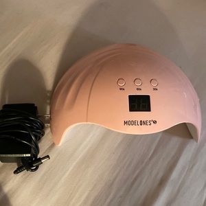 Modelones UV/LED lamp